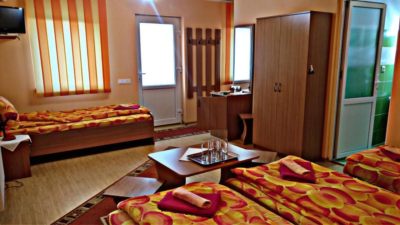 Picnic Panzio Bed & Breakfast Lunca de Sus Exterior photo